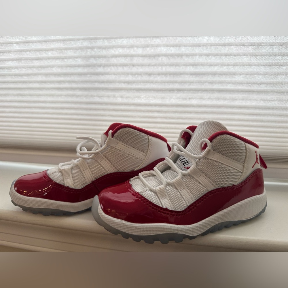Air Jordan 11 Retro ‘Cherry’